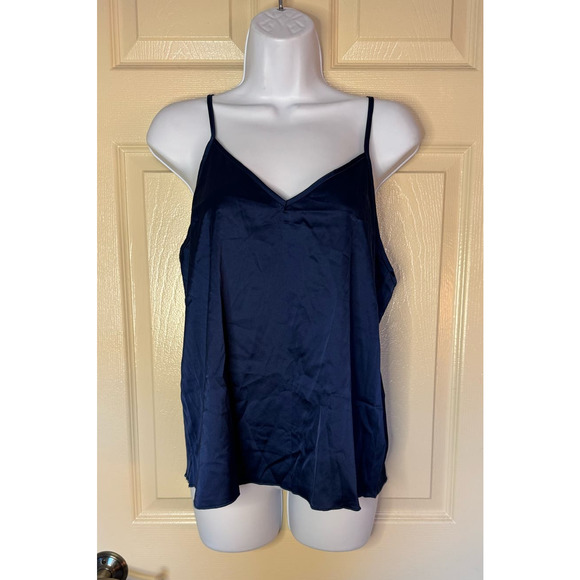 NWT Ekouaer Navy Satin Cami Top - Picture 1 of 6